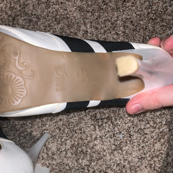 Rouge8&1/2 high heals black&white with zipper back - Picture 5 of 8